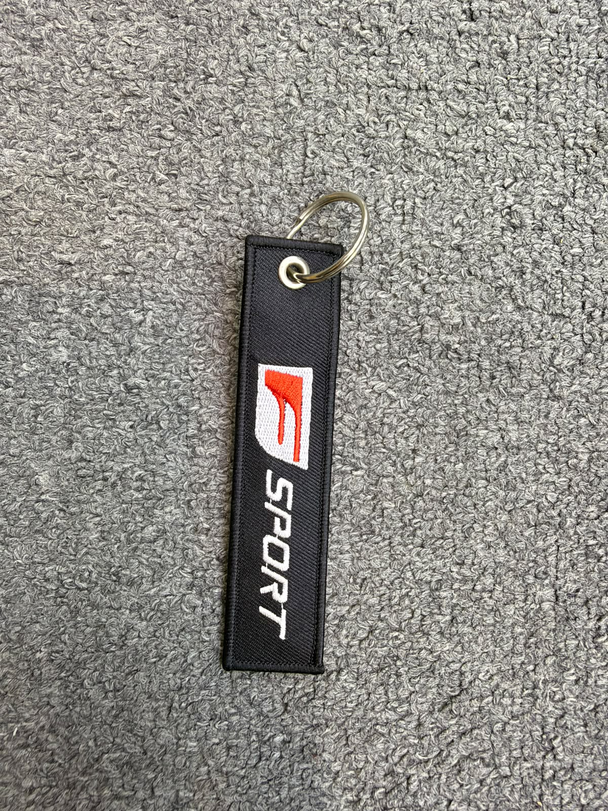 Keychain (2) F SPORT - الصورة 1
