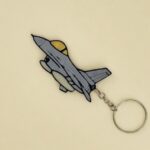 F16