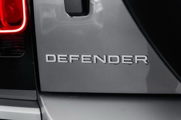 DEFENDER - Image 4