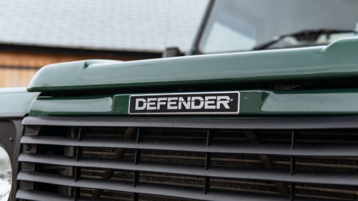 DEFENDER - Image 4